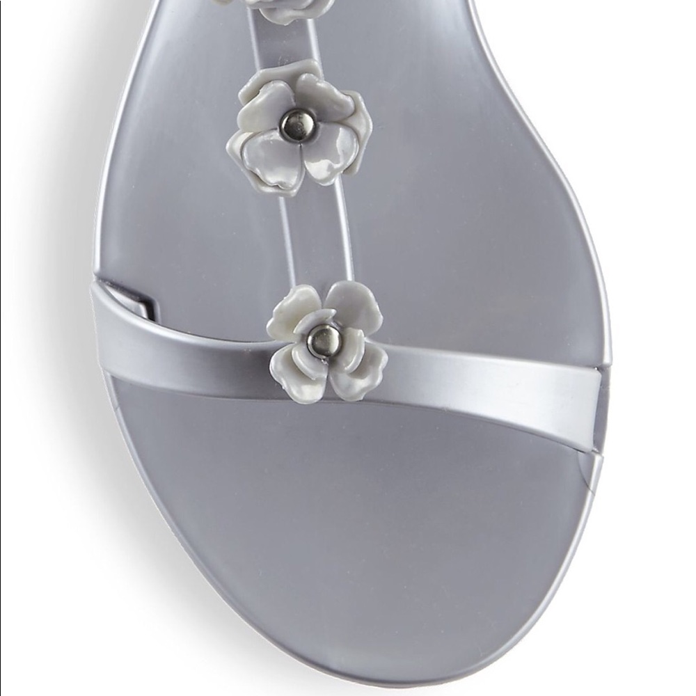 Badgley Mischka Bahama Platinum Sandals - Picture 4 of 6
